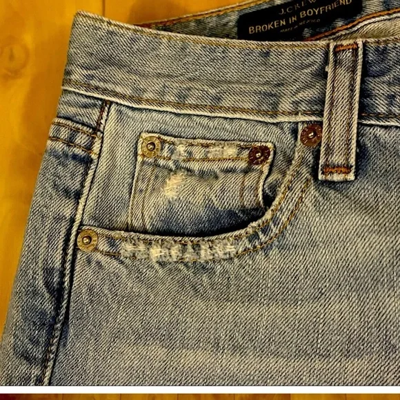 ⭐️J. Crew ⭐️RUN BIG👖Broken In Boyfriend Jeans👖Like NEW!! - Picture 8 of 13
